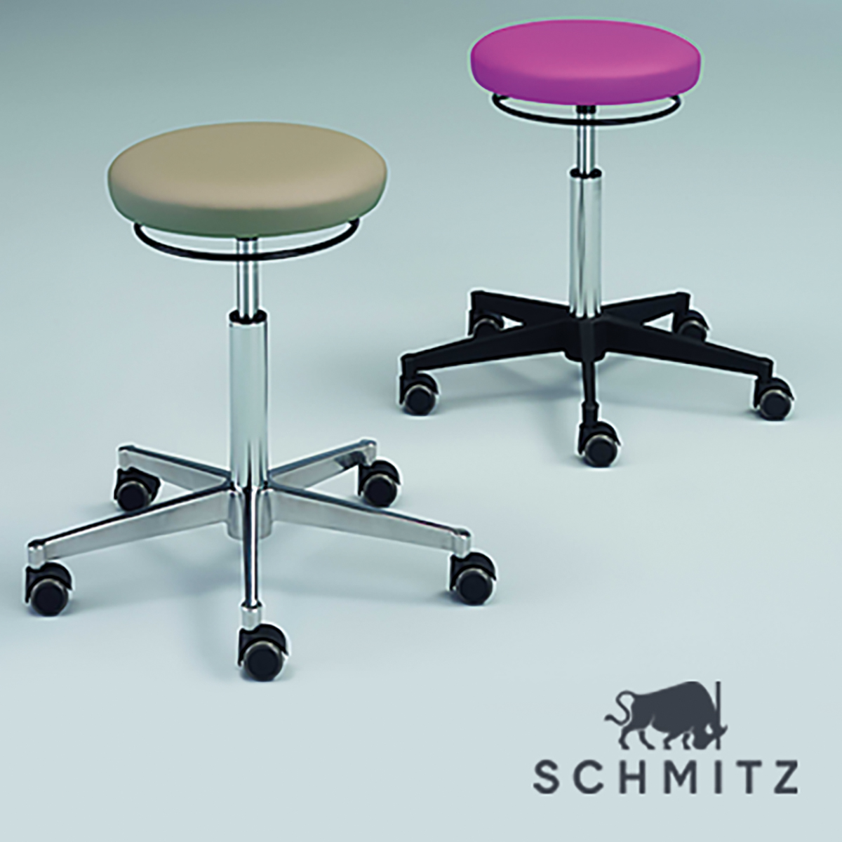 Drehhocker mit schwarzem Kunststoff-Fuß